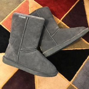 Bearpaw Boot. Like New! 🐻
